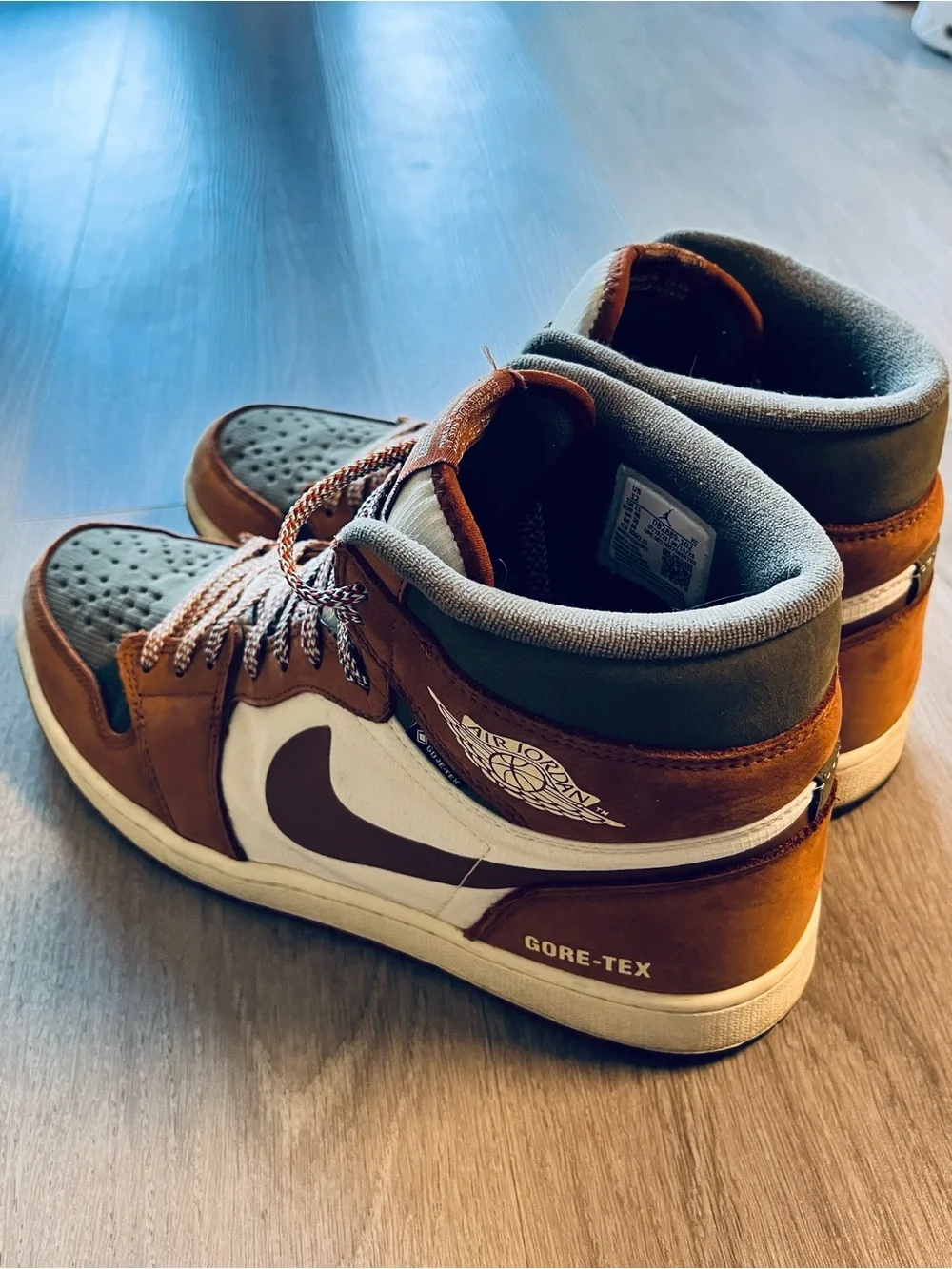 🔥🏀 Jordan Air High-Top Sneakers in Brown, Olive & White. Men’s size 12.